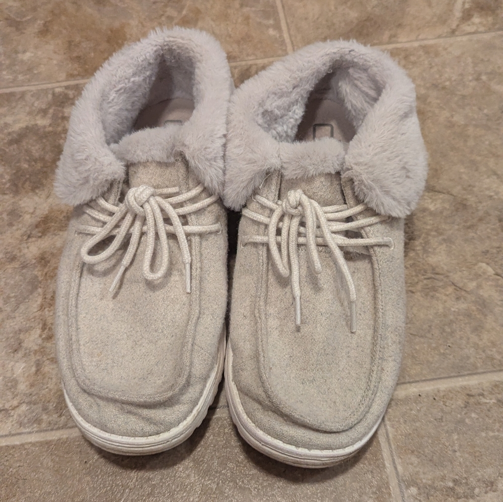 Hey Dude Winter Shoes For Women Size 10